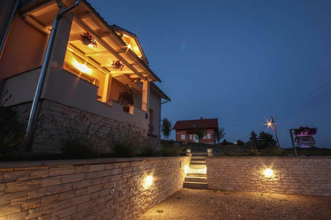 Holiday House Leona Otocac Exterior photo