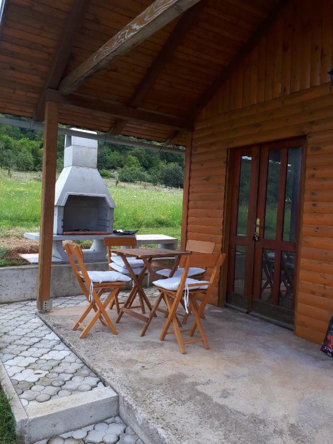 Holiday House Leona Otocac Exterior photo